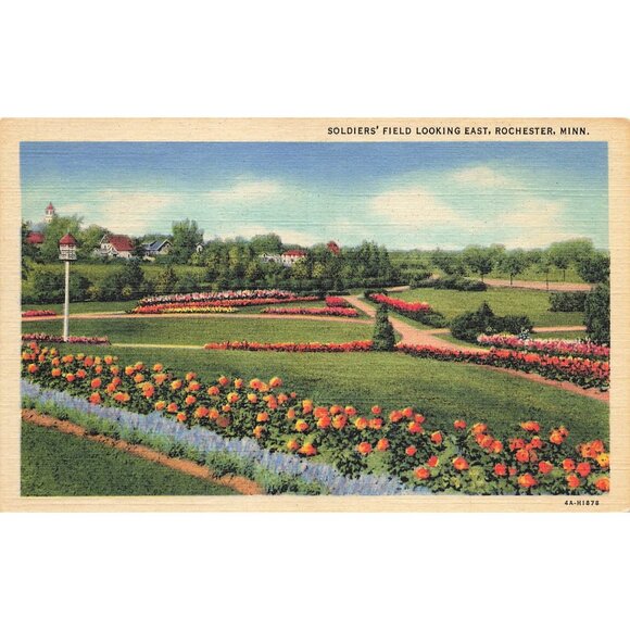 Postcard Soldiers' Field Looking East Rochester, Minn Vintage Linen Unposted - Picture 1 of 2